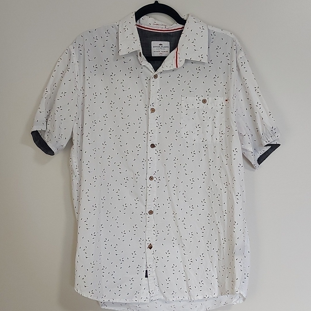 Xl ditch plains casual button down short sleeve